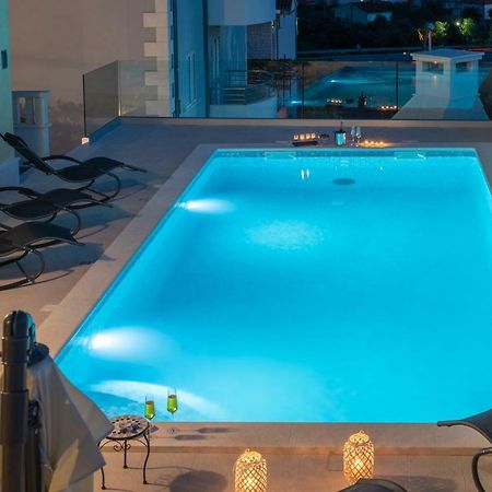 Apartments Villa Jelena เซเกต วรันยีชา ภายนอก รูปภาพ