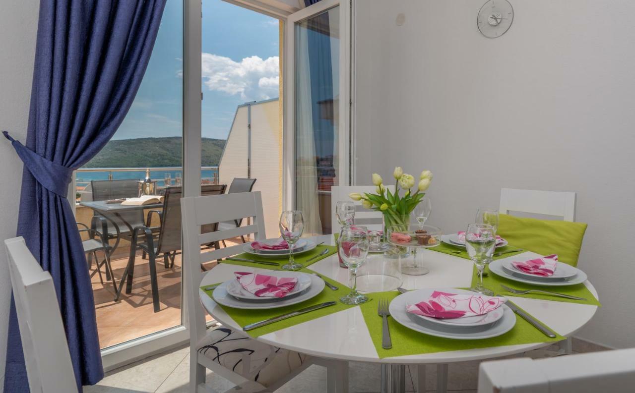 Apartments Villa Jelena เซเกต วรันยีชา ภายนอก รูปภาพ