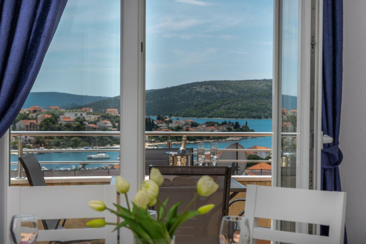 Apartments Villa Jelena เซเกต วรันยีชา ภายนอก รูปภาพ